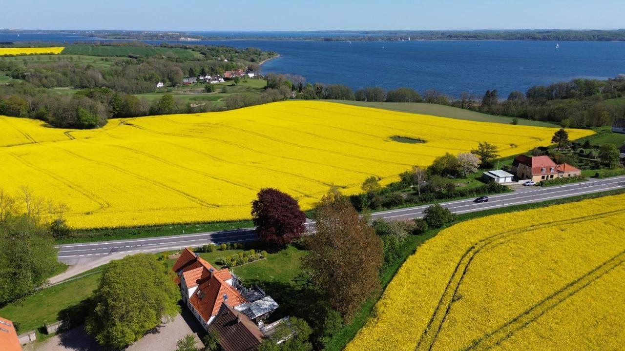 Fjordvejen Apartments กรอสตีน ภายนอก รูปภาพ