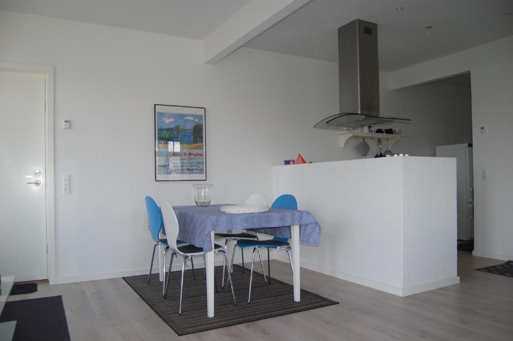 Fjordvejen Apartments กรอสตีน ห้อง รูปภาพ